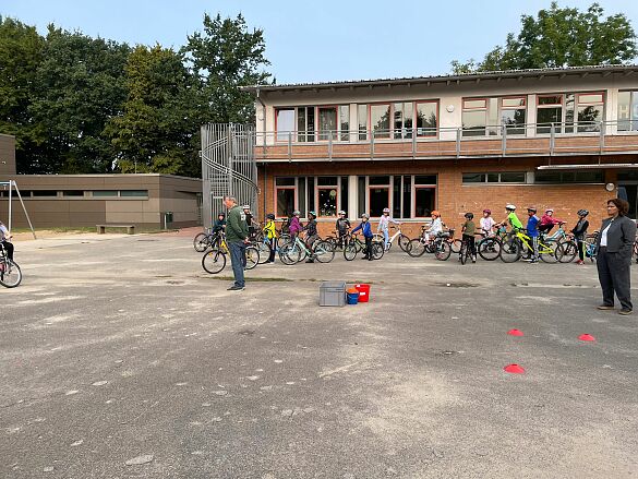 Fahrradf&uuml;hrerschein der Viertkl&auml;ssler 2